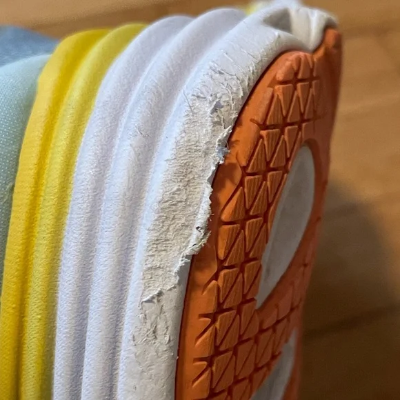 Hoka Women's Gray and Yellow Bondi 8 Running Shoes Size 9.5 - Picture 10 of 16